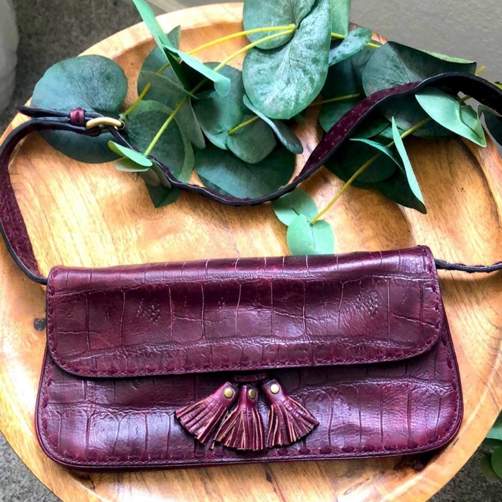 Antonio Melani Elegant Vintage Burgundy Crocodile-Embossed Leather Shoulder Bag
